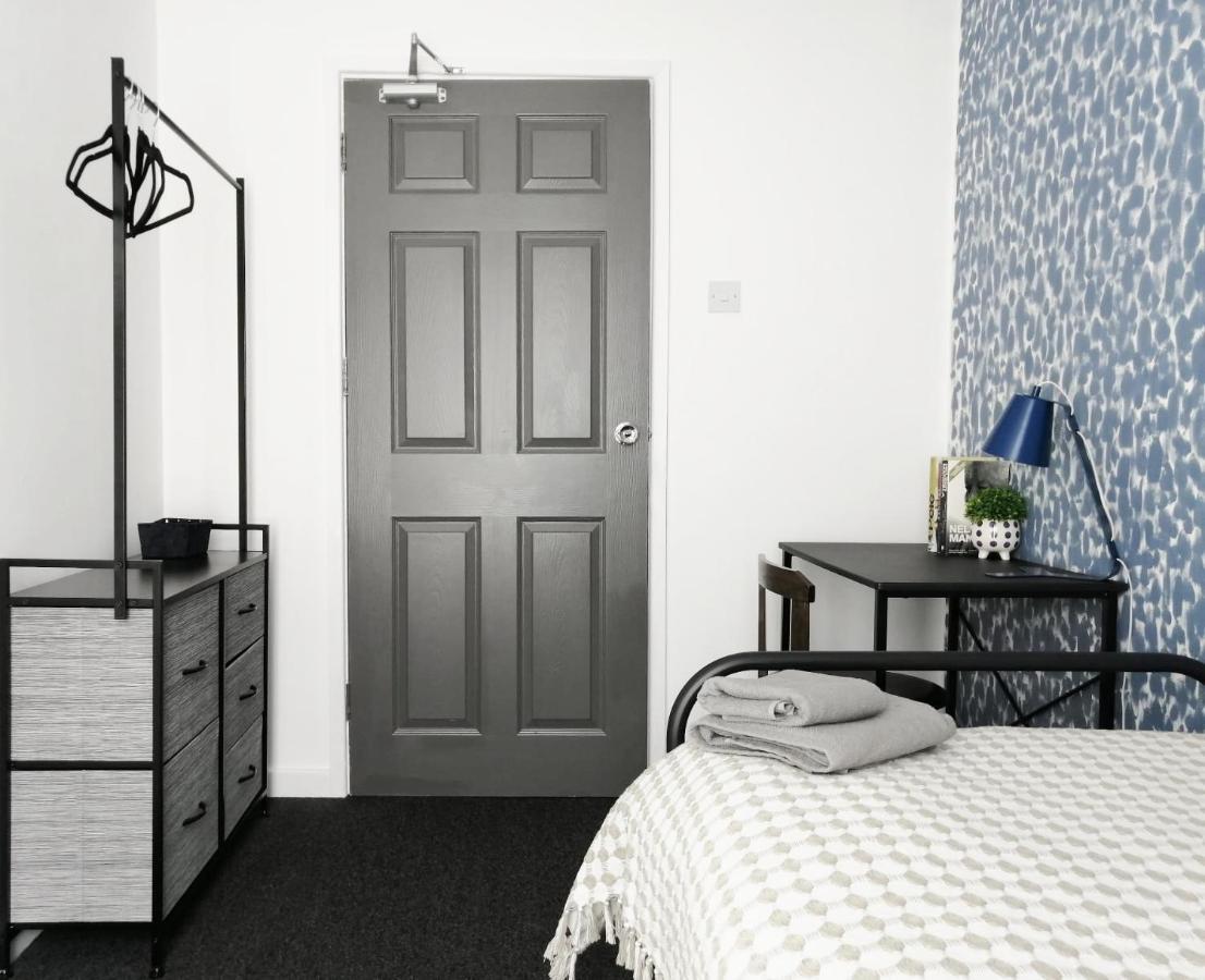 Granville 5Br Townhouse - Ideal For Groups, Families Or Contractors By Suitely Cheltenham Buitenkant foto